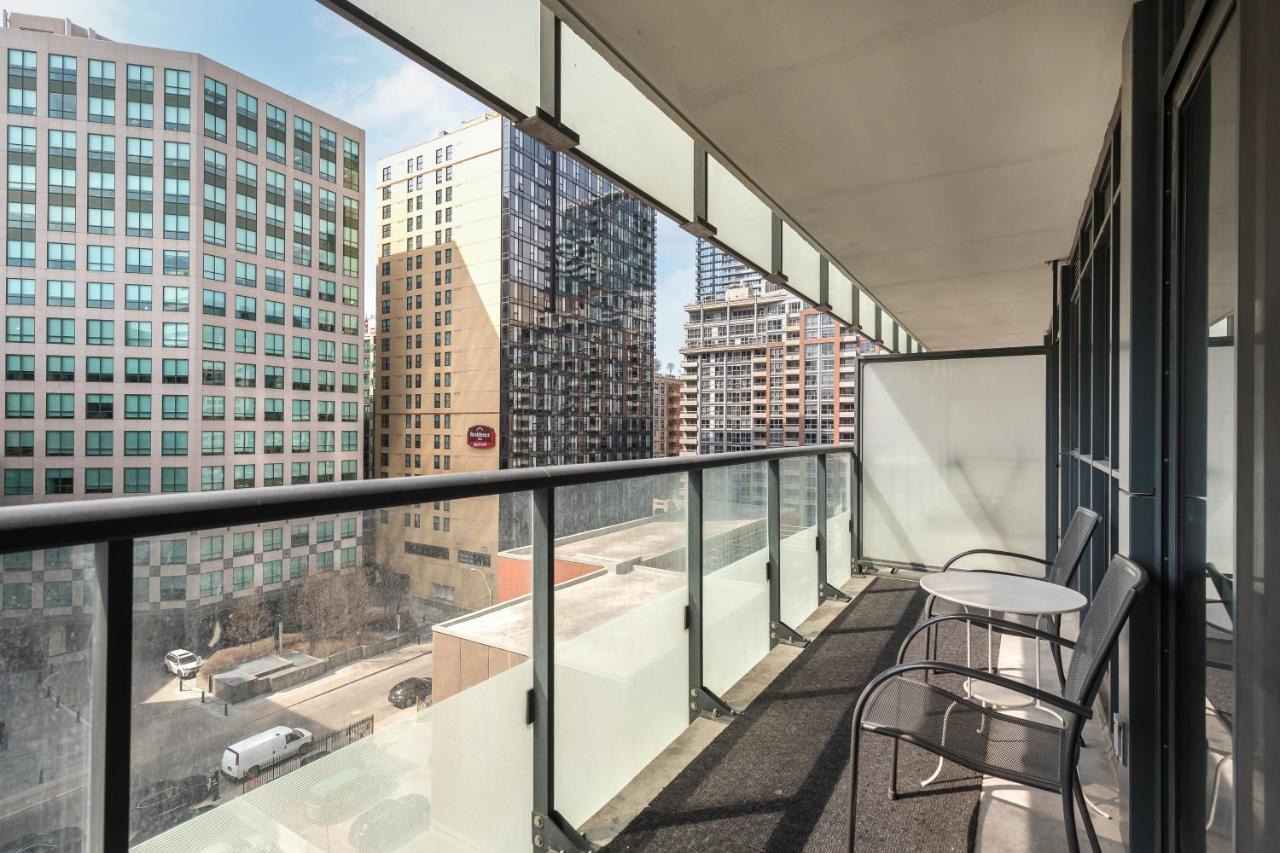 Across From The Cn Tower, Metro Toronto Convention Centre And Rogers Centre In Downtown Toronto Core Apartment ภายนอก รูปภาพ