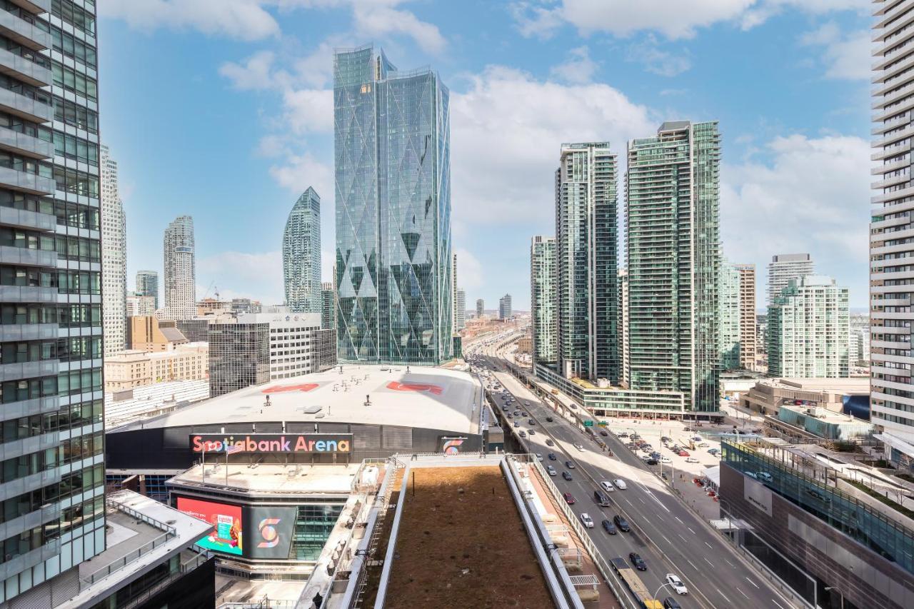 Across From The Cn Tower, Metro Toronto Convention Centre And Rogers Centre In Downtown Toronto Core Apartment ภายนอก รูปภาพ
