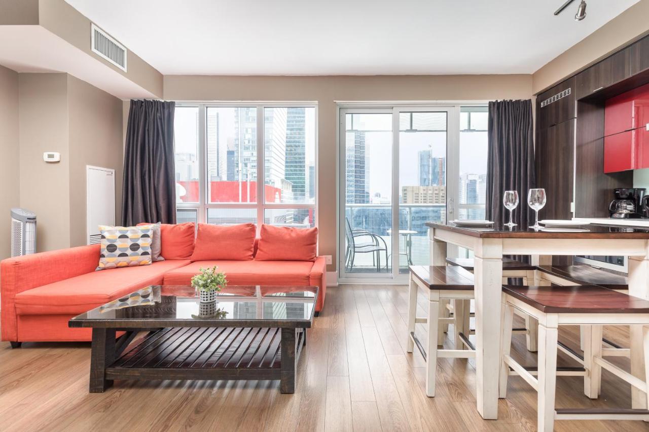 Across From The Cn Tower, Metro Toronto Convention Centre And Rogers Centre In Downtown Toronto Core Apartment ภายนอก รูปภาพ