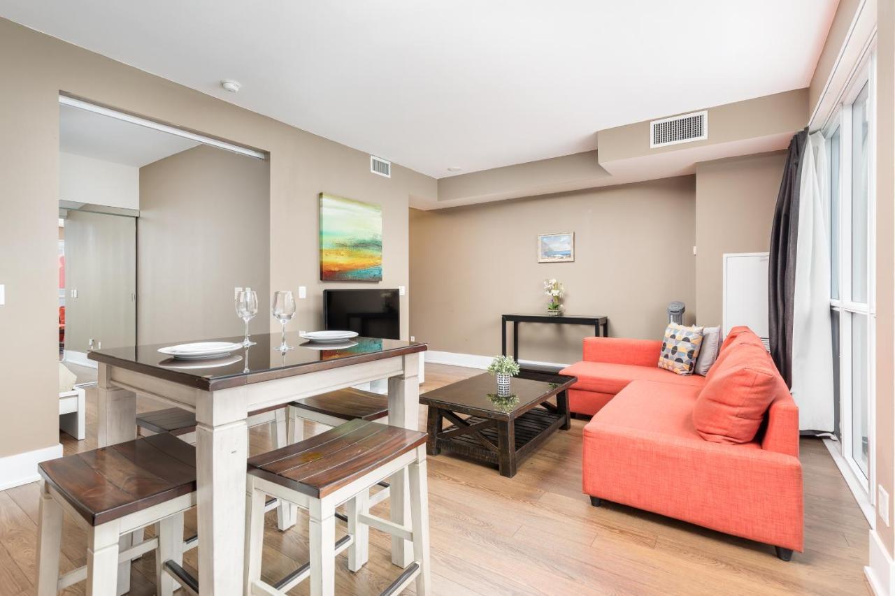 Across From The Cn Tower, Metro Toronto Convention Centre And Rogers Centre In Downtown Toronto Core Apartment ภายนอก รูปภาพ