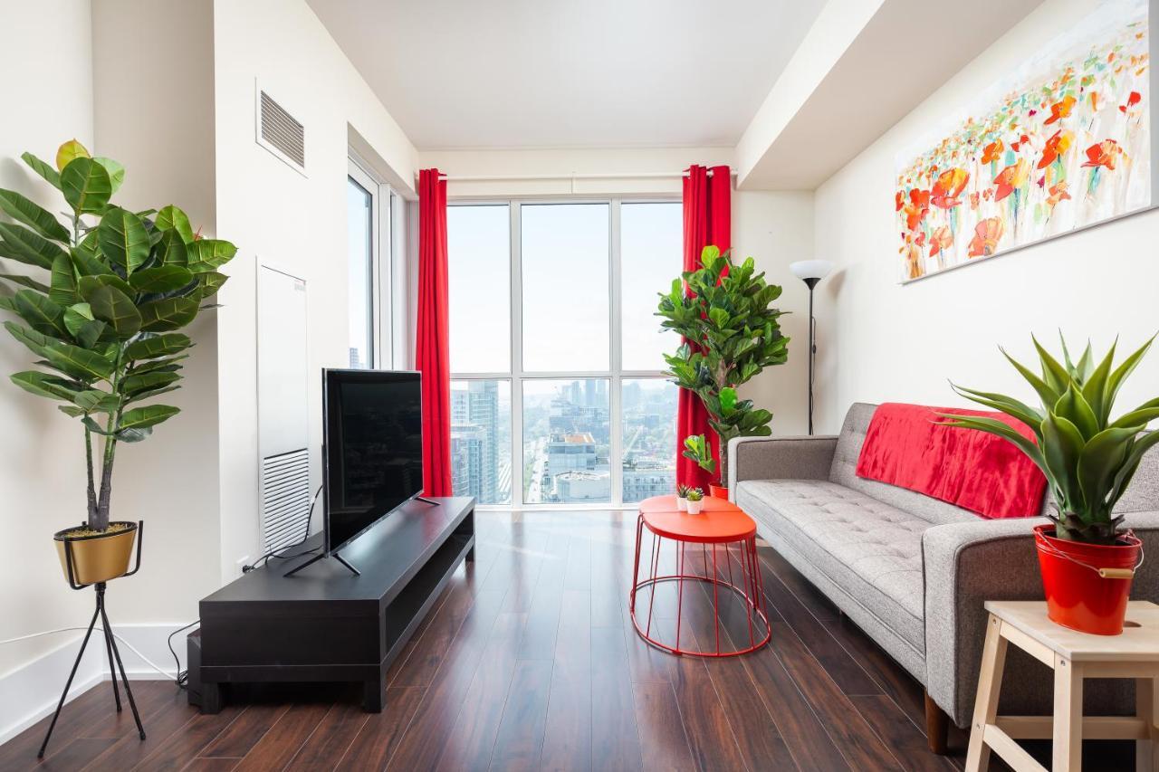 Across From The Cn Tower, Metro Toronto Convention Centre And Rogers Centre In Downtown Toronto Core Apartment ภายนอก รูปภาพ